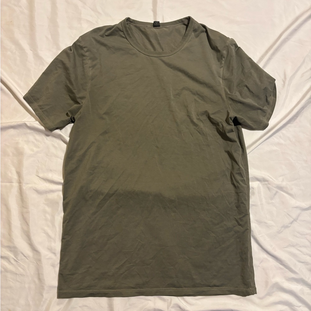 Lululemon Men's Fundamental T-Shirt Green, Classic Crewneck Small